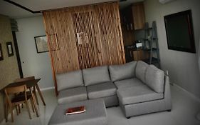 Lovely 1 Bedroom Apartment